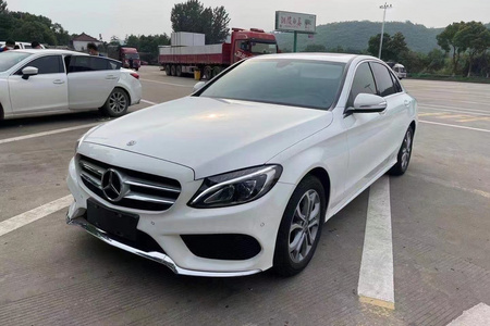 临沂二手奔驰C级 2017款 改款 C 180 L 时尚版 运动轿车