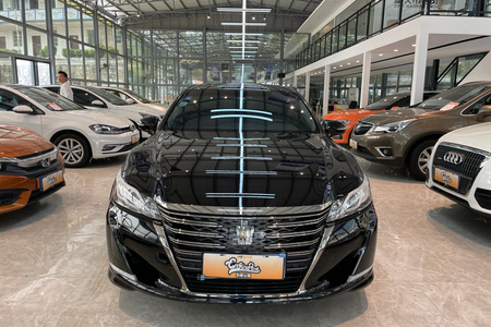 遵义二手丰田皇冠 2018款 2.0T 运动版